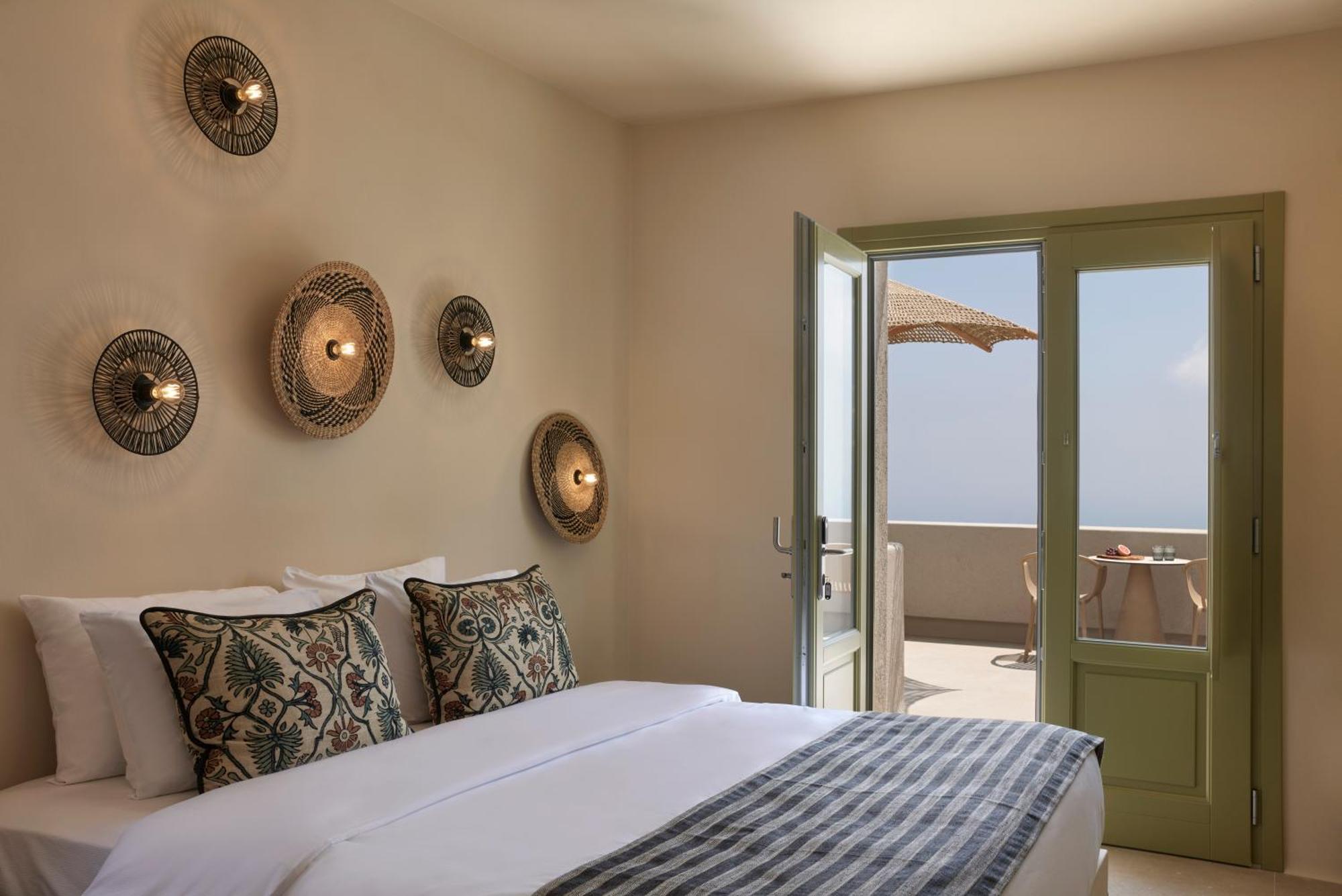 Aeon Suites - Adults Only Pýrgos Екстериор снимка